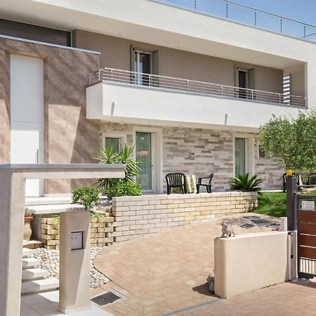 Villa Aurora-Holiday Home Apt 1 Bardolino Exterior foto