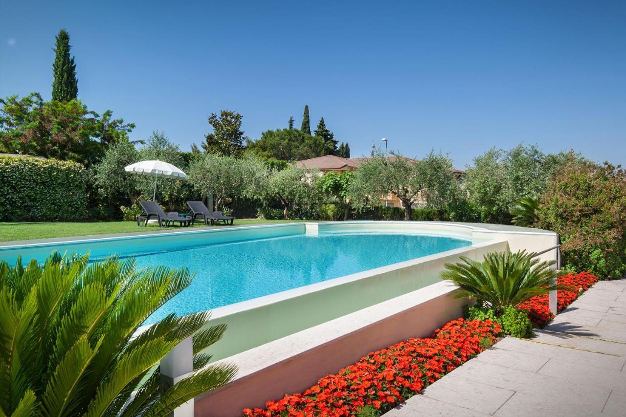 Villa Aurora-Holiday Home Apt 1 Bardolino Exterior foto