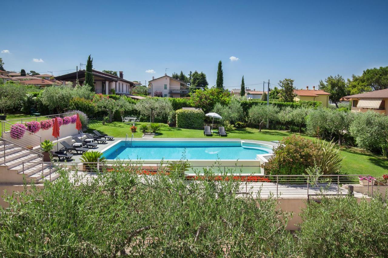 Villa Aurora-Holiday Home Apt 1 Bardolino Exterior foto