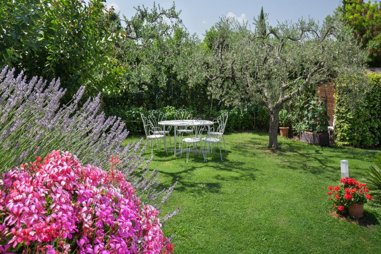 Villa Aurora-Holiday Home Apt 1 Bardolino Exterior foto