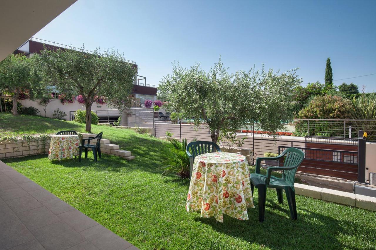 Villa Aurora-Holiday Home Apt 1 Bardolino Exterior foto
